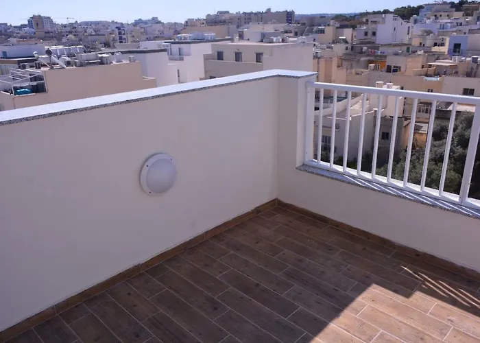 D Bay Apartments